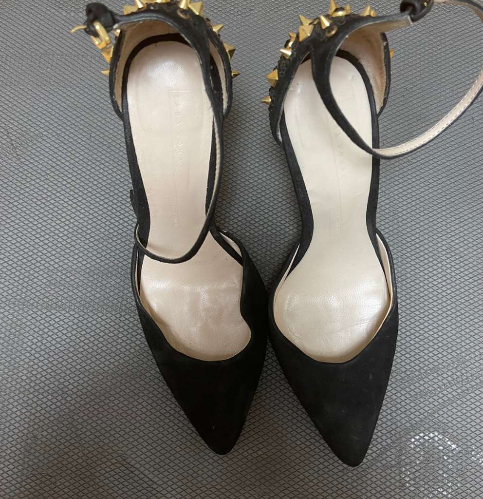 Zara High Heels Veloursleder Strass Nieten allover schwarz gold Gr. store 36 neu mit Etikett