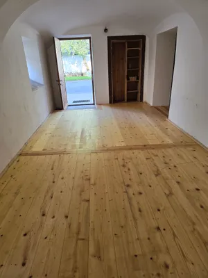 2-Zimmer-Gewerbeimmobilie mieten in Braunau am Inn – 60 m², € 495 – Bild 4 von 4