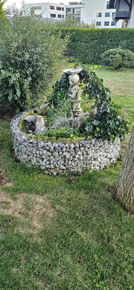 Stein Hochbeet zu verschenken, € 0,- (8054 Seiersberg)