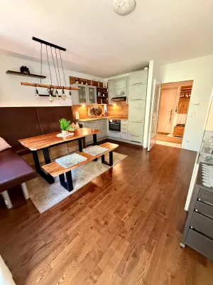 Charmante 2-Zimmer -Wohnung mit Gartenterrasse-ideal für Flughafenmitarbeiter