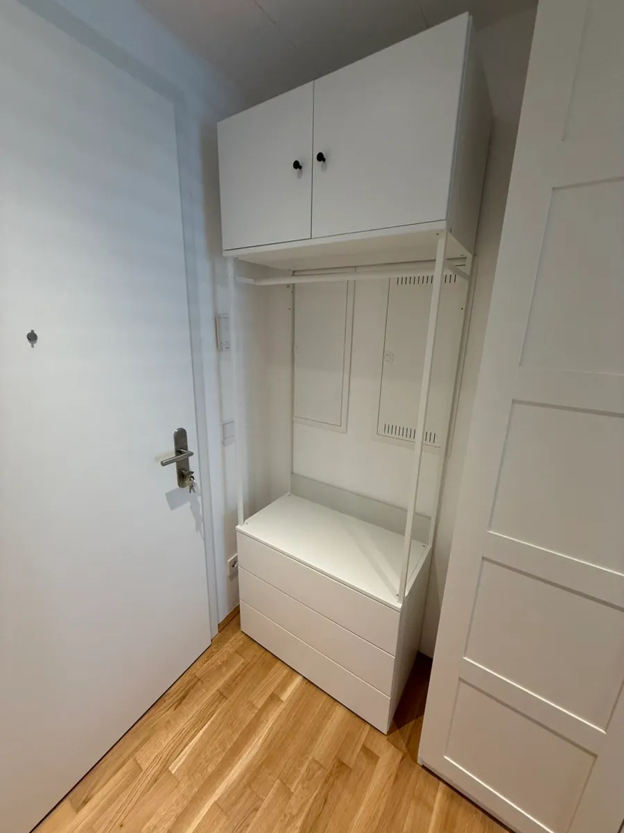 NEUWERTIG! IKEA PLATSA Kleiderschrank / IKEA Gaderobe / IKEA Schrank weiß, € 89,- (1220 Wien)