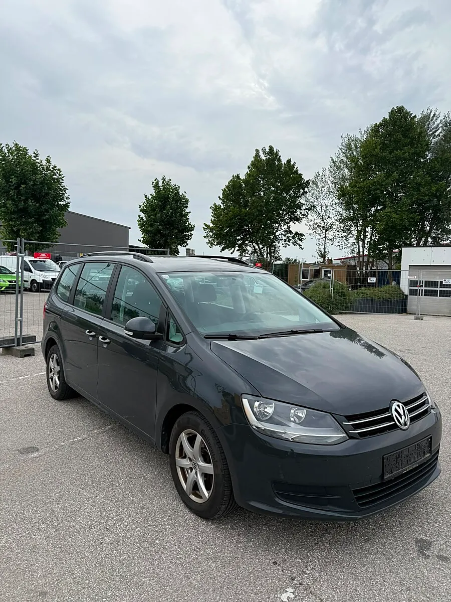 VW Sharan