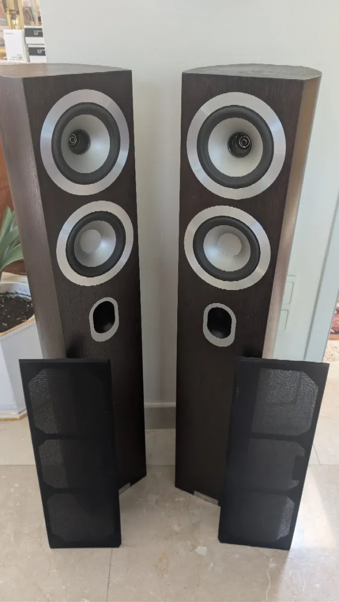 Used Tannoy Revolution Signature DC4 T Floorstanding speakers for