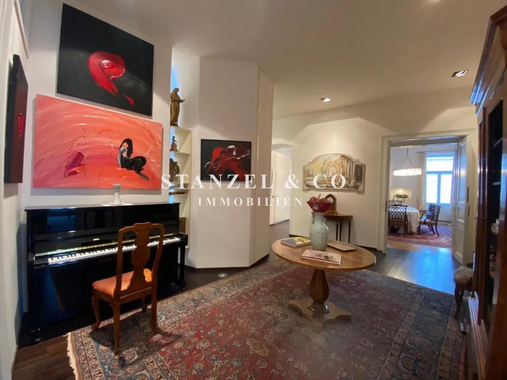 TOLLES ALTBAUAPARTMENT AM KARLSPLATZ - Ansicht 3