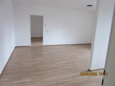 3-Zimmer-Wohnung mieten in Vöcklabruck – 75 m², € 811 – Bild 2 von 4