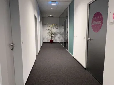 Gewerbeimmobilie mieten in Wien – 411 m², € 10 – Bild 4 von 8