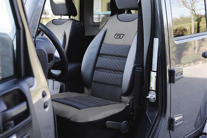 Universal Exclusive Sitzbezug Vordersitze 1+1 - Maluch Premium Autozubehör