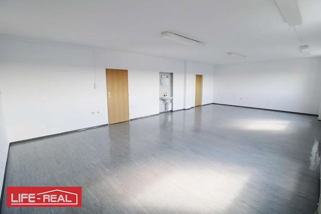 Helles, geräumiges Büro in Traun – pohled 2