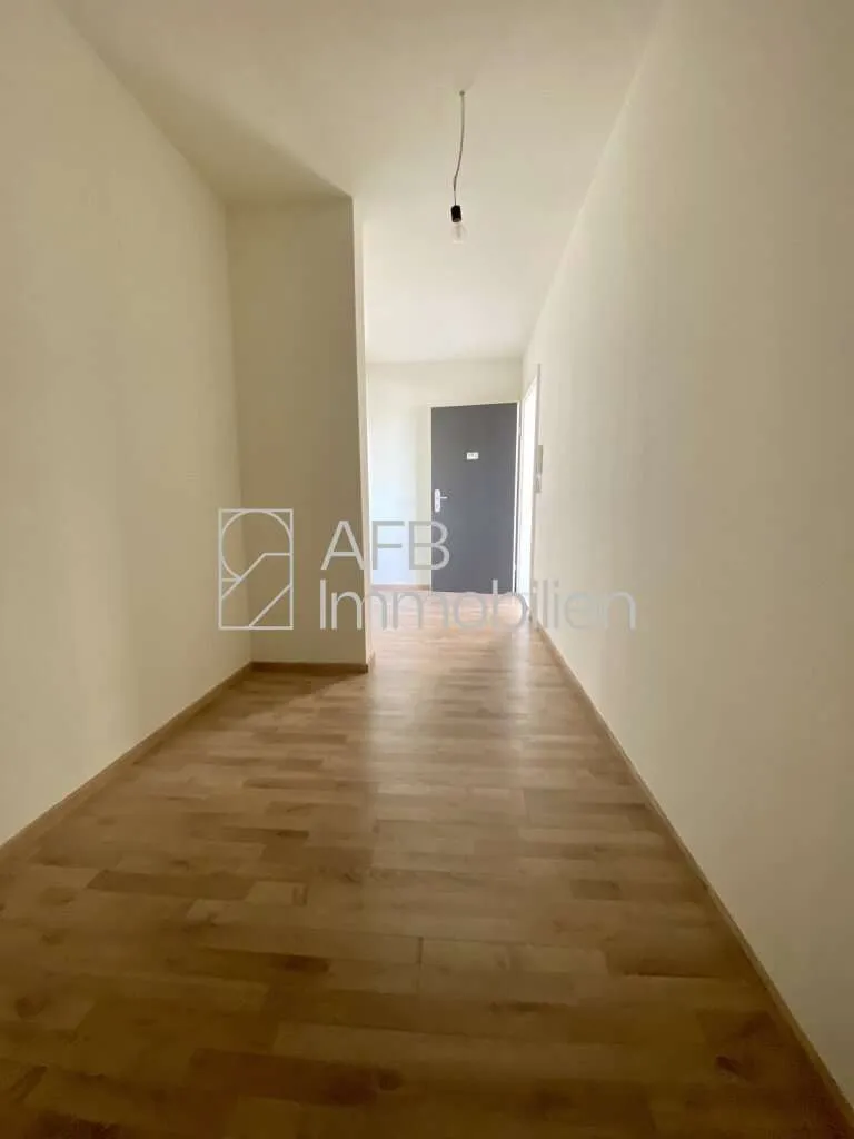Große 2-Zimmer-Genossenschaftswohnung mit Westbalkon – pohled 3