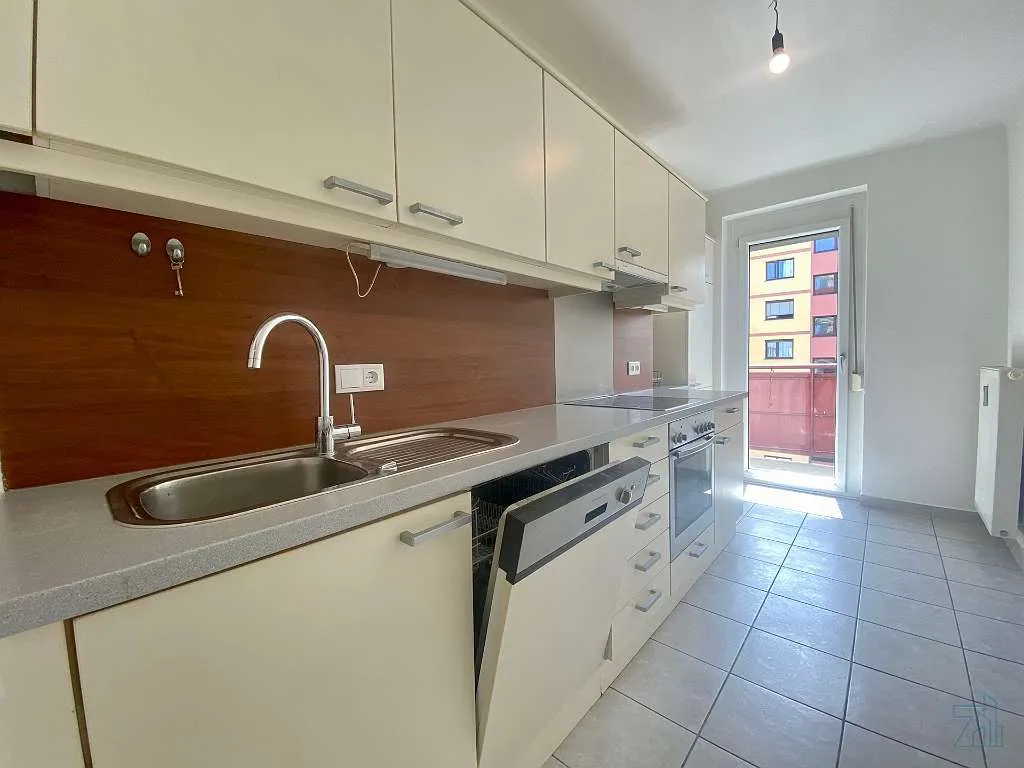 Befristet vermietete, sonnige 2-Zimmer Wohnung inkl. Küche & Balkon! - Ansicht 2