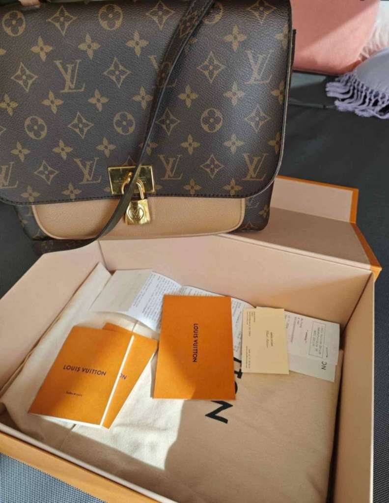 Louis Vuitton Mütze Grau/ Schwarz, € 85,- (2700 Wiener Neustadt) - willhaben