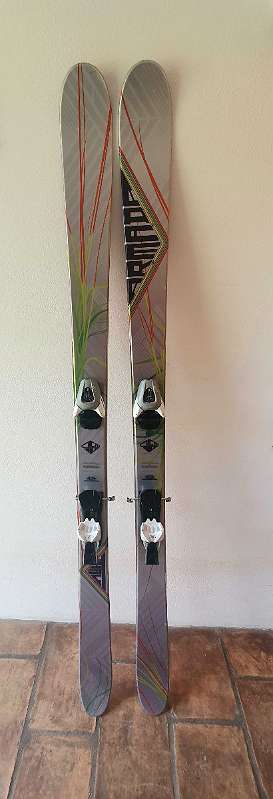 Armada T Hall Skis 2013 171cm inkl Bindung 154 8970