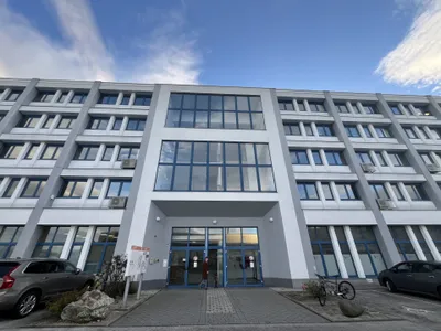 Gewerbeimmobilie mieten in Mödling – 1 445 m², € 11 – Bild 1 von 14