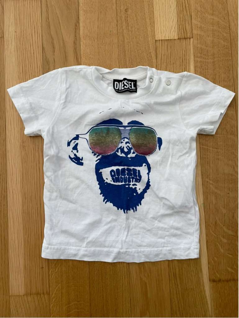 Original DIESEL Baby Shirt 10,- - Wien) (1220 € Gr. Monate, - willhaben bis 9