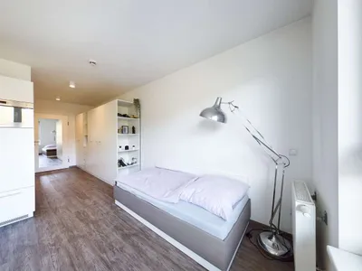 DIE ZIMMEREI | Dein Sommer in Wien: möbliertes Apartment nahe der Universität SFU & WU |Bigger Bude – Bild 2