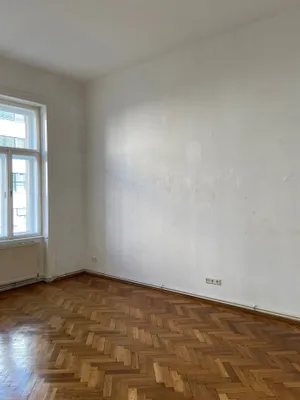 Schöne helle Altbauwohnung für eine Familie oder 5er WG – Bild 3
