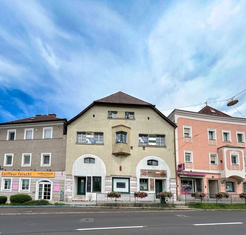 Charmantes Haus mit großem Potenzial in begehrter Lage nahe Schloss Ebelsberg - View 3