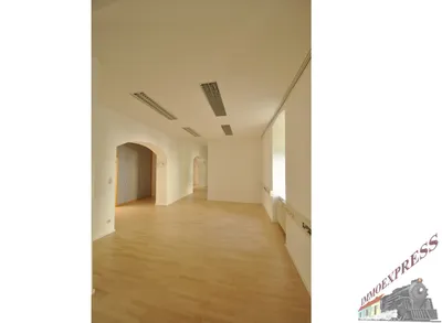 4-Zimmer-Gewerbeimmobilie mieten in Sankt Pölten – 180 m², € 2.314 – Bild 13 von 19