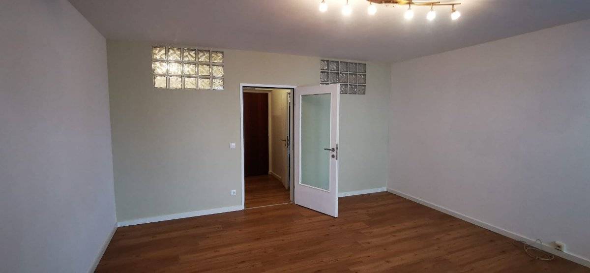 Schöne Wohnung mit Balkon - in Uni Nähe – pohled 2