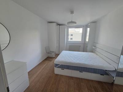 Furnished Apartment in Walking Distance to VIC – Bild 2