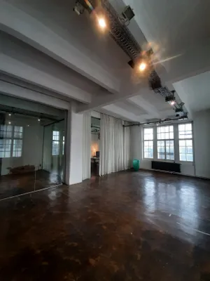 3-Zimmer-Gewerbeimmobilie mieten in Wien – 180 m², € 1.400 – Bild 3 von 4