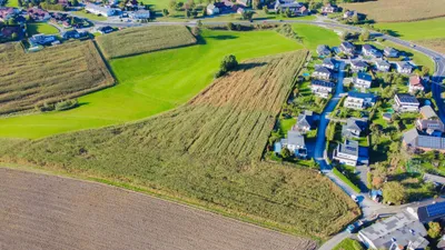Grundstück kaufen in Vöcklabruck – 833 m², € 210.000 – Bild 4 von 7