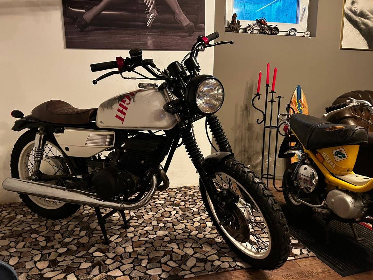 Suzuki GT 250