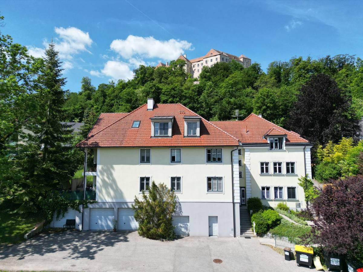 ZINSHAUS MIT 10 VOLLVERMIETETEN EINHEITEN DIREKT AM SCHLOSSBERG, Neulengbach
