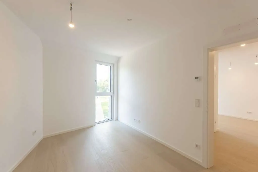 EHK 100 | 2 Zi Dachgeschosswohnung mit Balkon zur Anlage oder Eigennutzung - Ansicht 3
