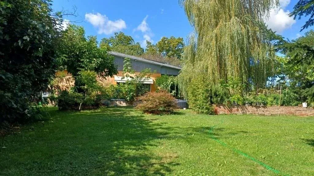Einfamilienhaus abseits von Verkehr und Hektik - viel Natur, ebenerdiges Wohnen - ein Haus zum Ankommen -für Menschen, die wirklich Ruhe suchen! - Ansicht 2