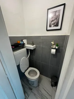 1-Zimmer-Gewerbeimmobilie mieten in Wien – 25 m², € 386 – Bild 4 von 7
