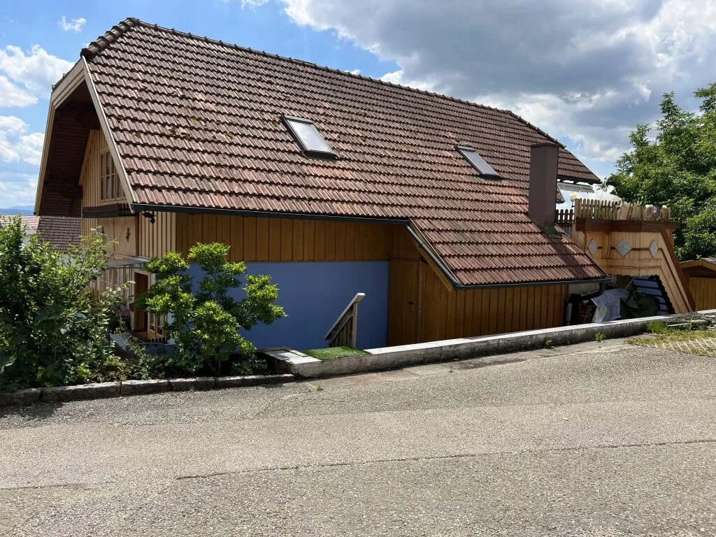 Preis-Hit! Gepflegtes Landhaus mit Charme liebevoll gepflegtem Garten & Gartenhäuschen Puchkirchen am Trattberg - Widok 3