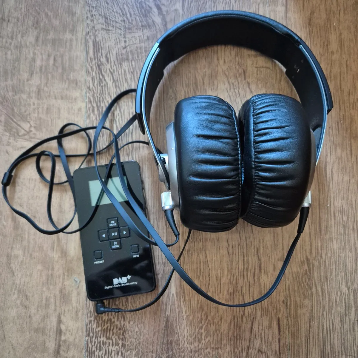 Used Sony MDR-XB700 Headphones for Sale | HifiShark.com
