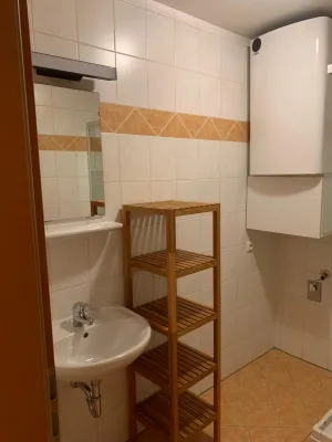 Wohnung mieten in Salzburg Stadt – 45 m², € 930 – Bild 2 von 6