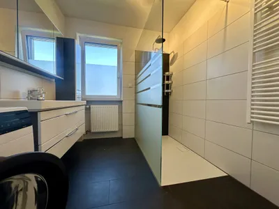 5-Zimmer-Haus mieten in Wels-Land – 120 m², € 1.400 – Bild 11 von 19