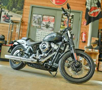 Harley-Davidson Softail Street Bob 117
