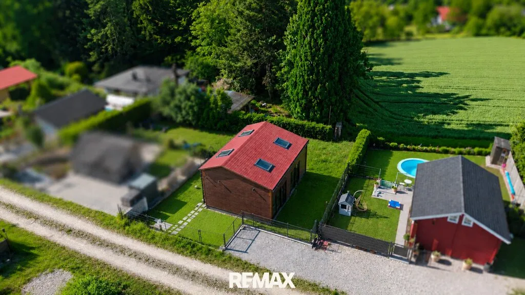 Exklusives Holzhaus mit Wellnessfaktor und Pöstlingbergblick - Ansicht 2