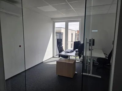 1-Zimmer-Gewerbeimmobilie mieten in Linz Land – 15 m², € 480 – Bild 4 von 12