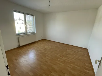2-Zimmer-Wohnung mieten in Hollabrunn – 65 m², € 650 – Bild 1 von 9