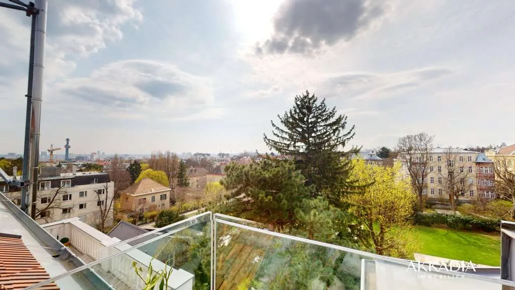 Cottageviertel I Traumhafte Dachwohnung im Jugendstil-Palais I Garagenplatz - Ansicht 3