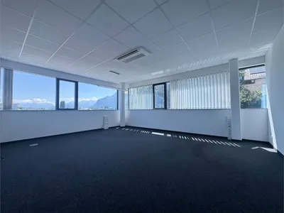 7-Zimmer-Gewerbeimmobilie mieten in Salzburg Stadt – 229 m², € 3.097 – Bild 4 von 13