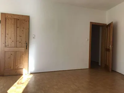 3-Zimmer-Wohnung mieten in Vöcklabruck – 110 m², € 1.100 – Bild 3 von 4