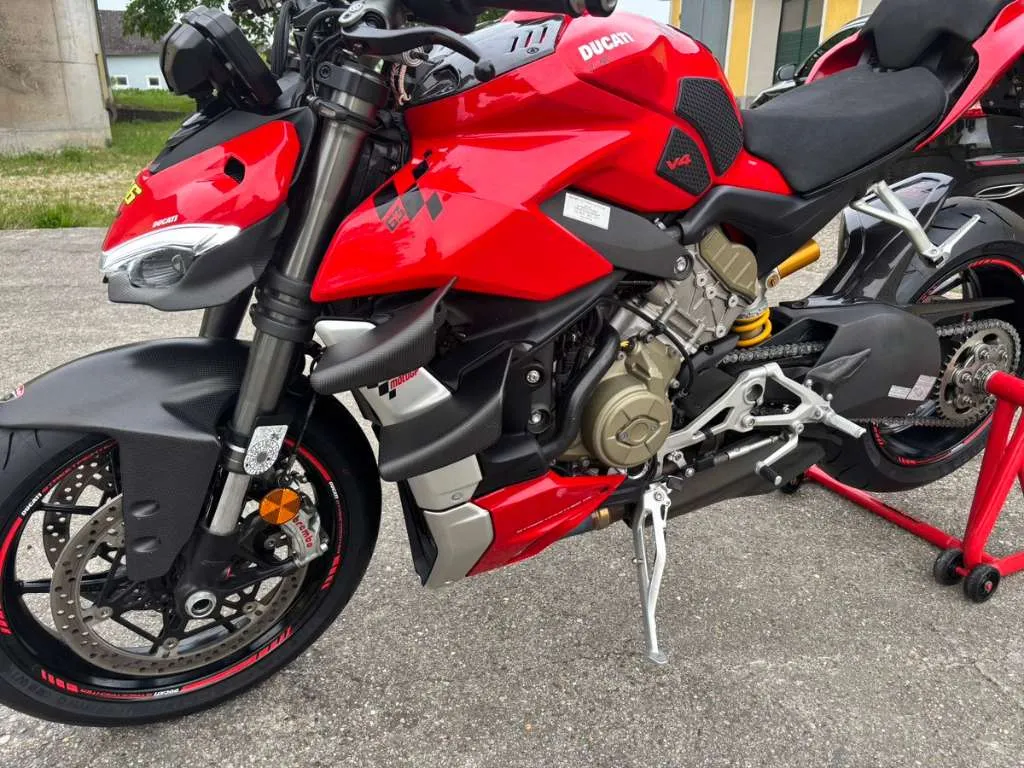Ducati Streetfighter