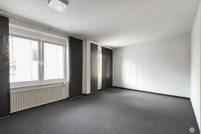 Gewerbeimmobilie mieten in Salzburg Stadt – 125 m², € 1.981 – Bild 2 von 9