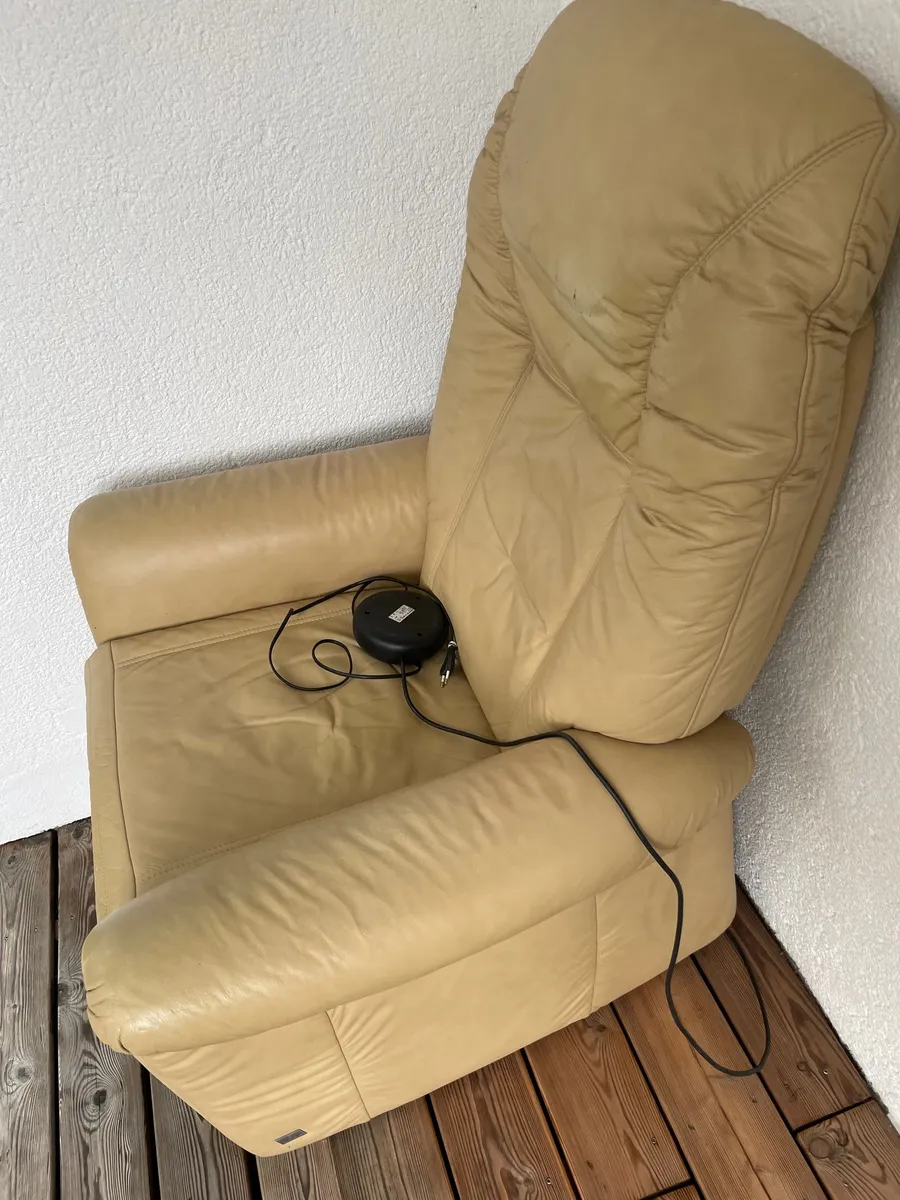 Zu verschenken: Relaxsessel / Massagesessel - Sofas / Sessel