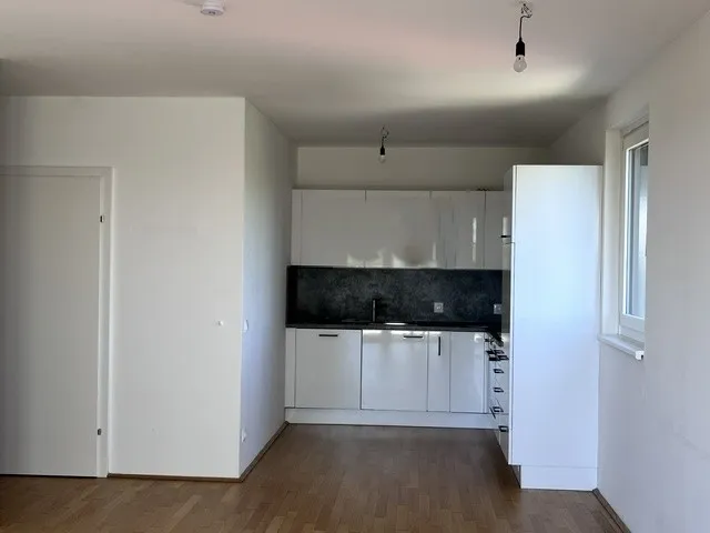 Ihr Traumdomizil: 2-Zimmer-Wohnung - großer Balkon - Blick ins Grüne - Ansicht 2
