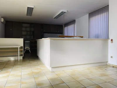 2-Zimmer-Gewerbeimmobilie mieten in Baden – 85 m², € 1.000 – Bild 3 von 8