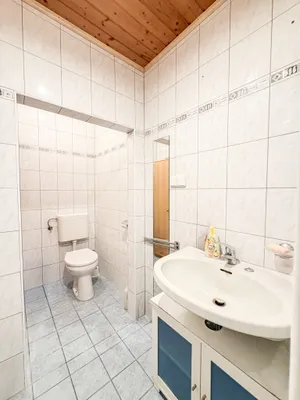 Gewerbeimmobilie kaufen in Neunkirchen – 381 m², € 549.000 – Bild 14 von 15