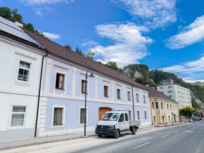 Gewerbeimmobilie kaufen in Neunkirchen – 381 m², € 549.000 – Bild 2 von 15
