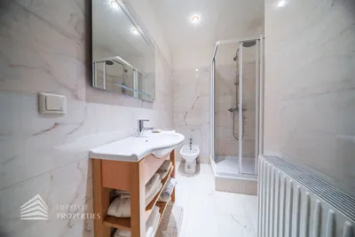 8-Zimmer-Immobilie kaufen in Baden – 261,74 m², € 1.890.000 – Bild 43 von 49
